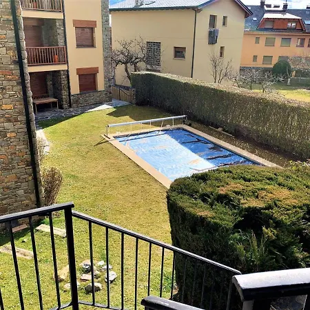 Esplendida Casa En El Centro De Con Piscina
