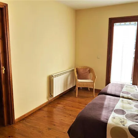 Esplendida Casa En El Centro De Con Piscina *