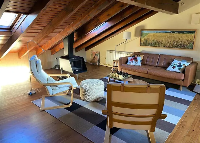 Esplendida Casa En El Centro De Con Piscina Vakantiehuis