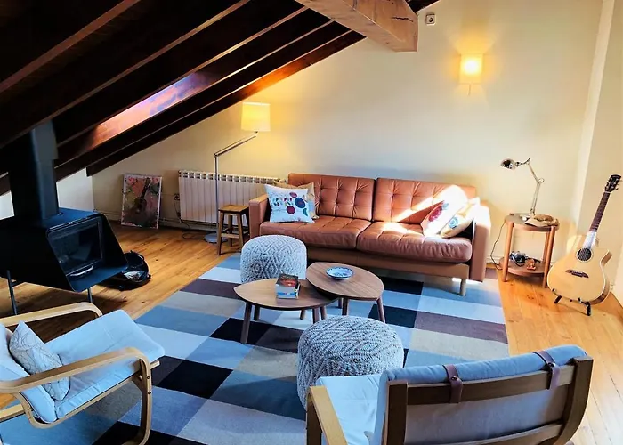 Esplendida Casa En El Centro De Con Piscina * Llivia