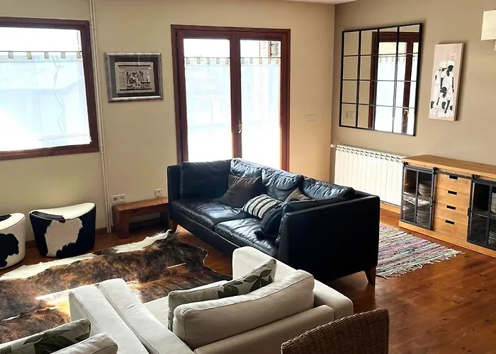 Esplendida Casa En El Centro De Con Piscina