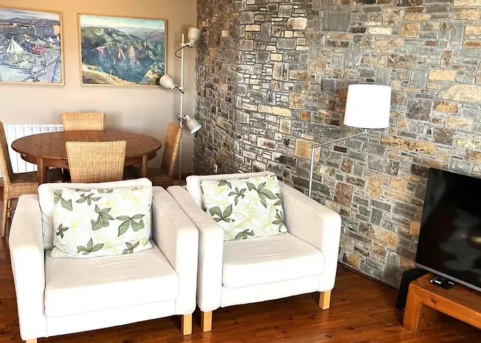 Esplendida Casa En El Centro De Con Piscina Llivia